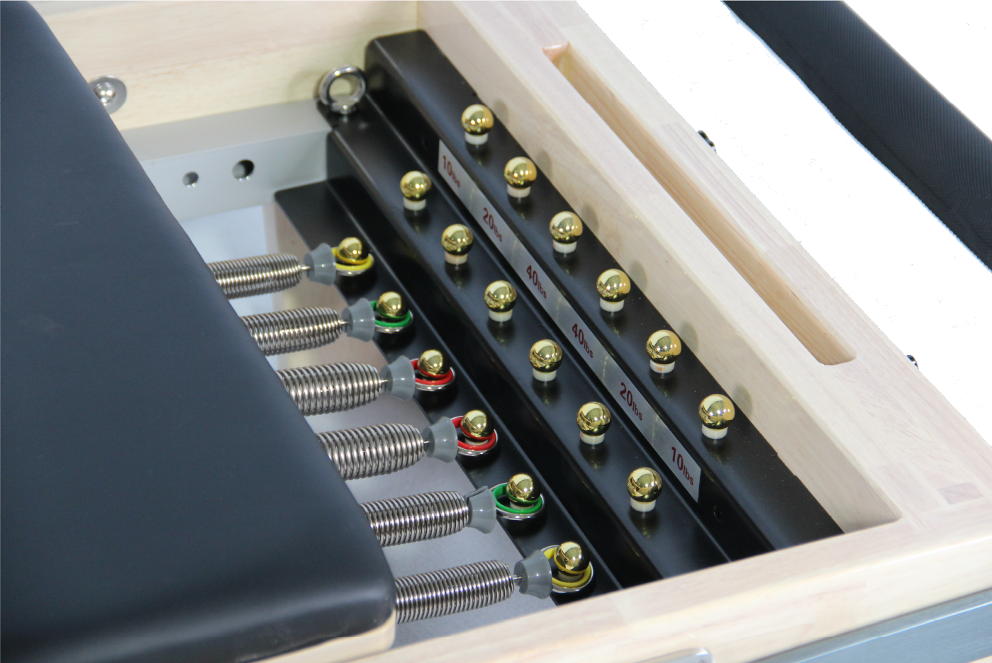 Meşe Reformer yay sistemi detayı